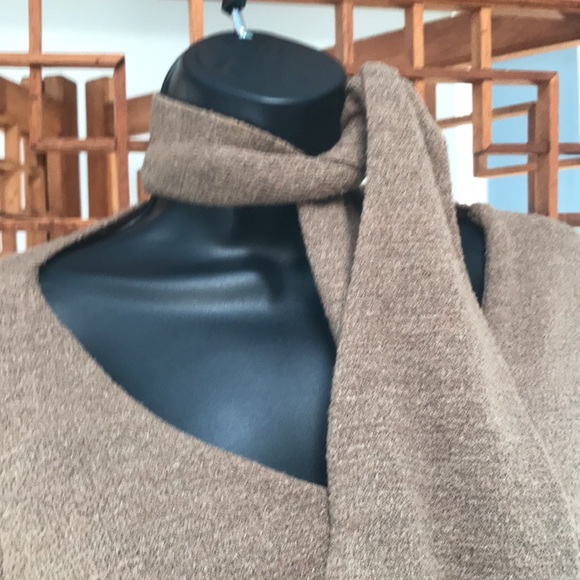 Promesa-tan sweater with necktie size L. - Picture 2 of 4